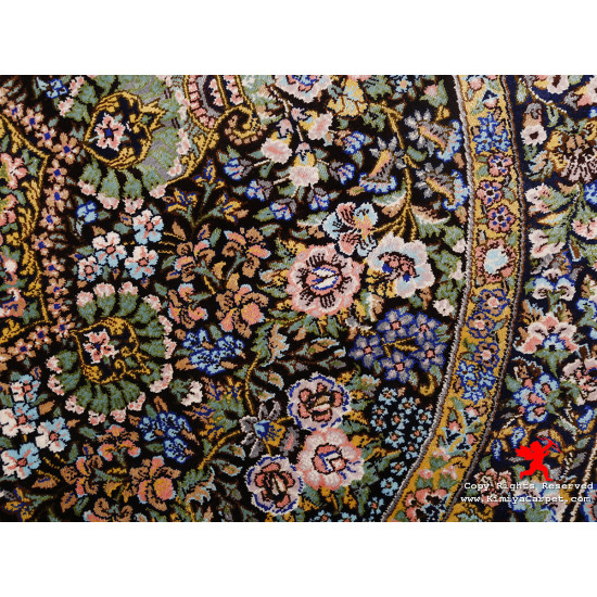 Medallion Design Silk Qum Rug - RQ5017 Medallion Design Silk Qum Rug - RQ5017
