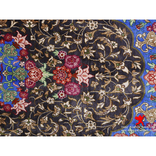 Medallion Design Silk Qum Rug - RQ5019 Medallion Design Silk Qum Rug - RQ5019