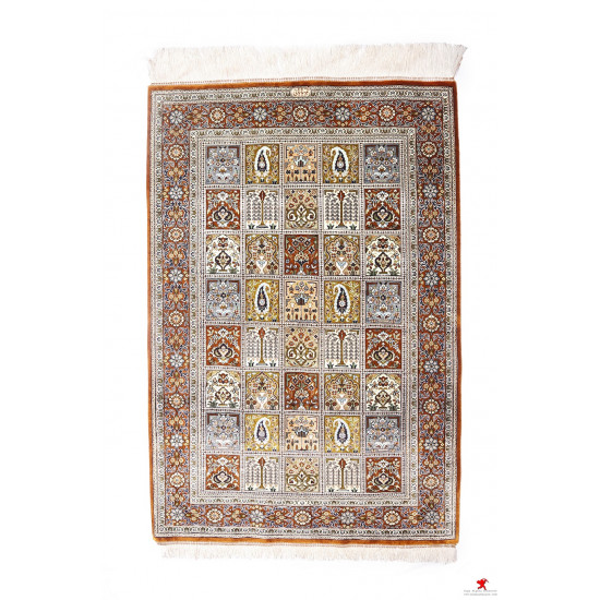 Elegant Kheshti Design Silk Qum Rug - RQ5025 Elegant Kheshti Design Silk Qum Rug - RQ5025