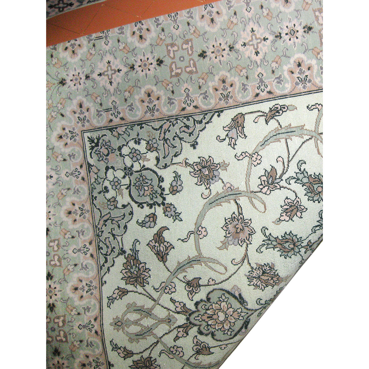 Medalion Design Silk & Wool Isfahan Persian Rug  -  RI5006