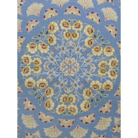 Gonbad Medallion Design Wool & Cotton Isfahan Persian Rug - RN5007 Gonbad Medallion Design Wool & Cotton Isfahan Persian Rug - RN5007