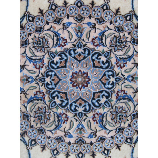 Flower Design Wool & Cotton Nain Persian Rug - RN5011 Flower Design Wool & Cotton Nain Persian Rug - RN5011