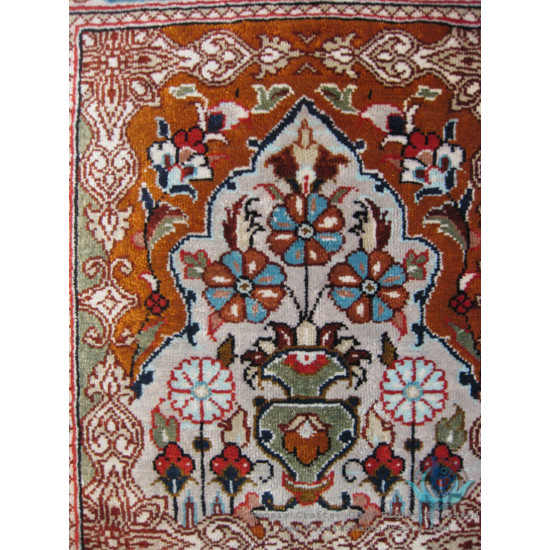 Elegant Kheshti Design Silk Qum Rug - RQ4051 Elegant Kheshti Design Silk Qum Rug - RQ4051