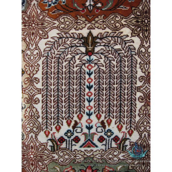 Elegant Kheshti Design Silk Qum Rug - RQ4051 Elegant Kheshti Design Silk Qum Rug - RQ4051